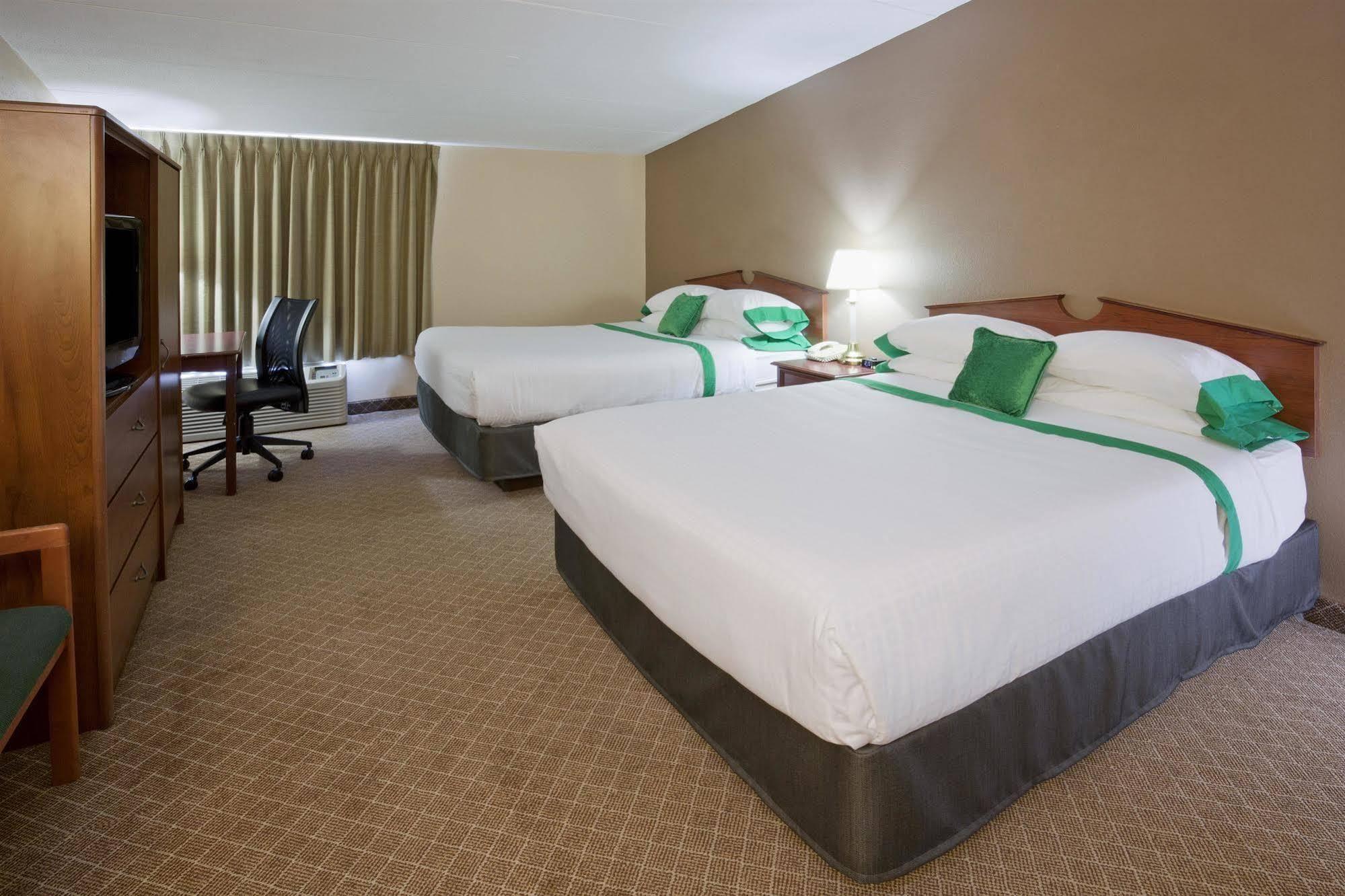 GuestHouse Inn&Suites Rochester Eksteriør bilde